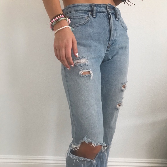 light washed ripped jeans - Picture 2 of 5